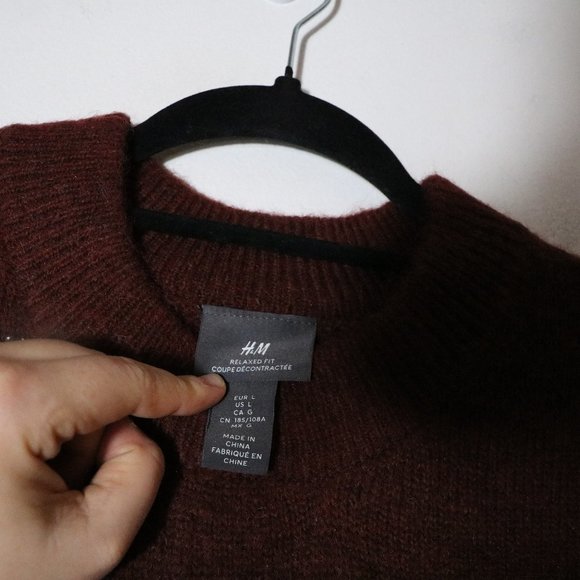 H&M Mens Burgundy Alpaca Blend Relaxed Fit Crewneck Sweater Size Large Pullover - Picture 4 of 7